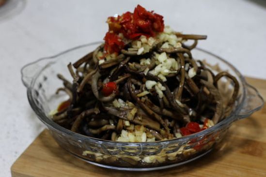 薇菜燉豆腐 薇菜燉豆腐