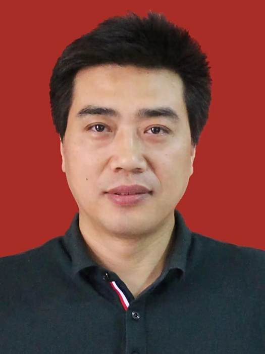 李劉偉(陝西省西安市農業綜合執法支隊灞橋大隊大隊長) 李劉偉(陝西省西安市農業綜合執法支隊灞橋大隊大隊長)