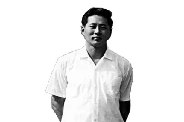 張光烈(第一屆中國籃球成員,前北京男籃教練員) 張光烈(第一屆中國籃球成員,前北京男籃教練員)