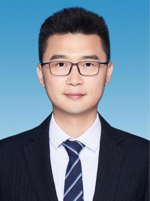 王明飛(華中科技大學馬克思主義學院黨委副書記、副院長) 王明飛(華中科技大學馬克思主義學院黨委副書記、副院長)