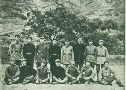 1936年趙爾陸（後排左一）在陝北保全紅軍大學