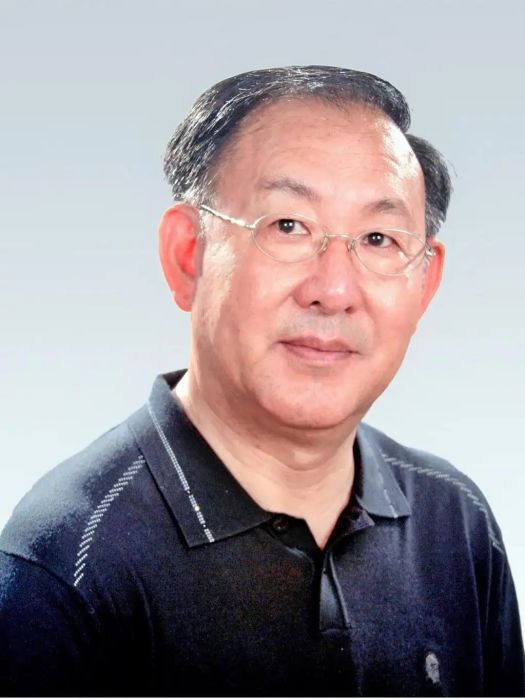 孫厚存(青島市音樂家協會名譽主席)