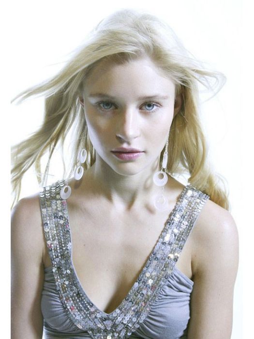 艾米莉·德瑞文(Emilie de Ravin) 艾米莉·德瑞文(Emilie de Ravin)