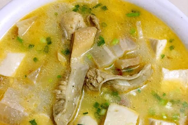 鹹肉豆腐湯 鹹肉豆腐湯