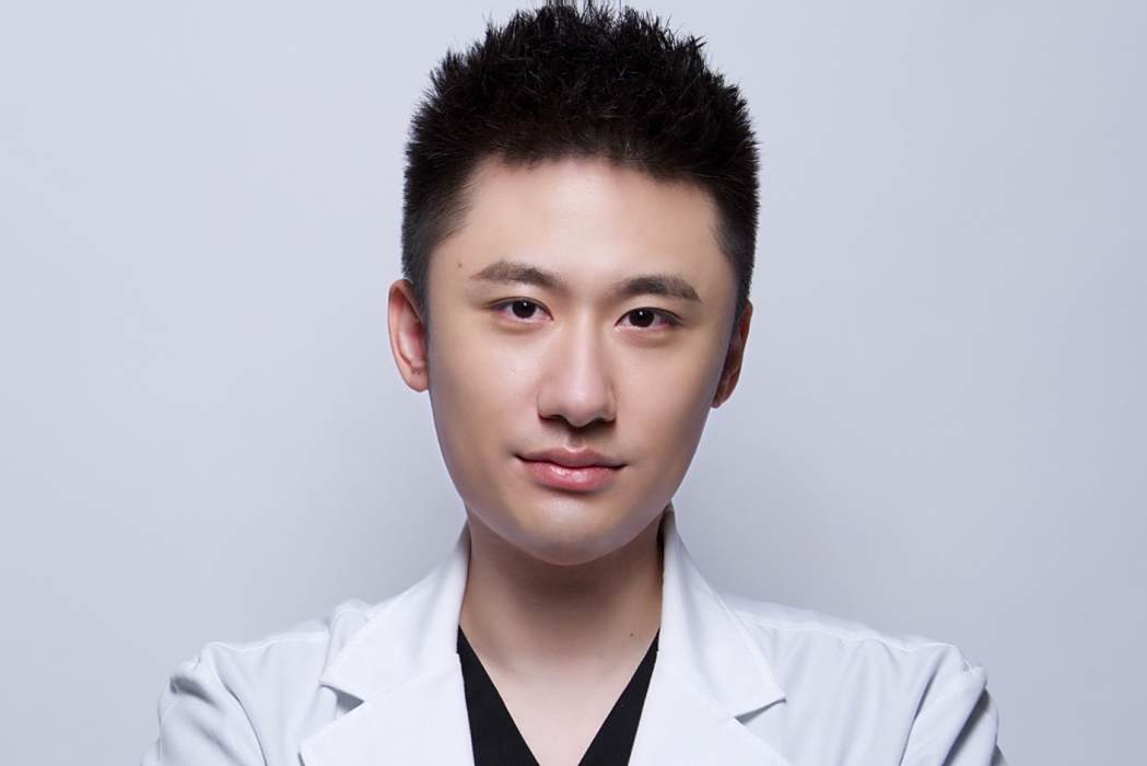 彭瀚(北京卡貝媞四季醫療美容診所醫生) 彭瀚(北京卡貝媞四季醫療美容診所醫生)