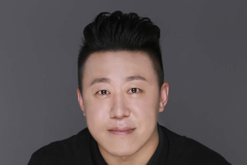 母宏偉 母宏偉