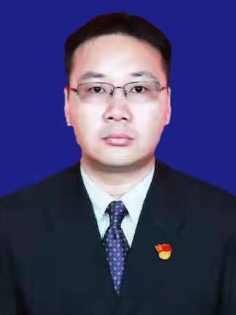 劉國輝(青海省玉樹州治多縣政府原副縣長) 劉國輝(青海省玉樹州治多縣政府原副縣長)