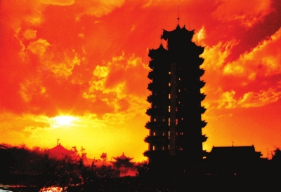 中國工農紅軍第一、二、四方面軍會師紀念塔