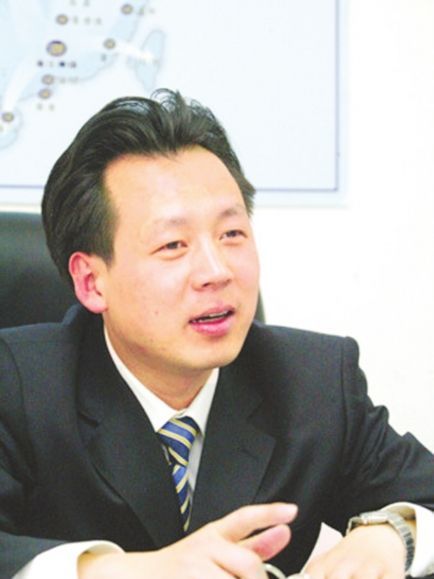 李國春(湘南學院中文系教授) 李國春(湘南學院中文系教授)