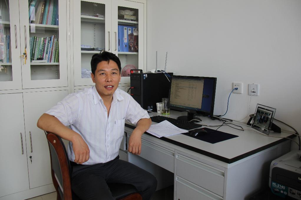 白晉華(山西農業大學林學院生態系副教授) 白晉華(山西農業大學林學院生態系副教授)