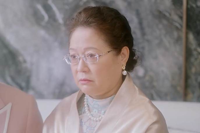曹麗華(中國內地女演員) 曹麗華(中國內地女演員)