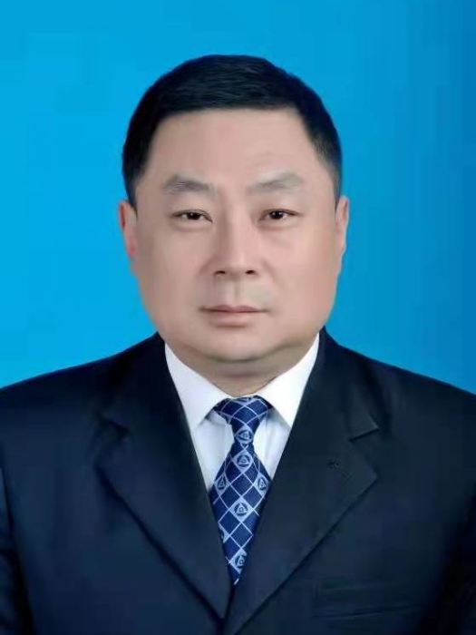 侯軍(西安市周至縣竹峪鎮黨委委員、人大主席) 侯軍(西安市周至縣竹峪鎮黨委委員、人大主席)