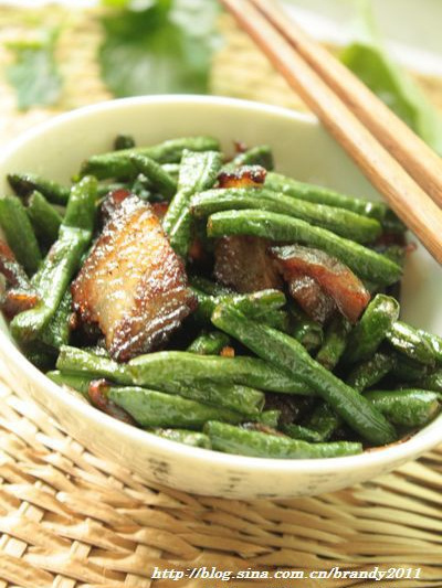 肥叉炒豆角 肥叉炒豆角