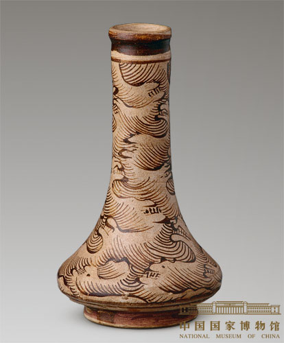 宋吉州窯彩繪海濤紋瓷瓶