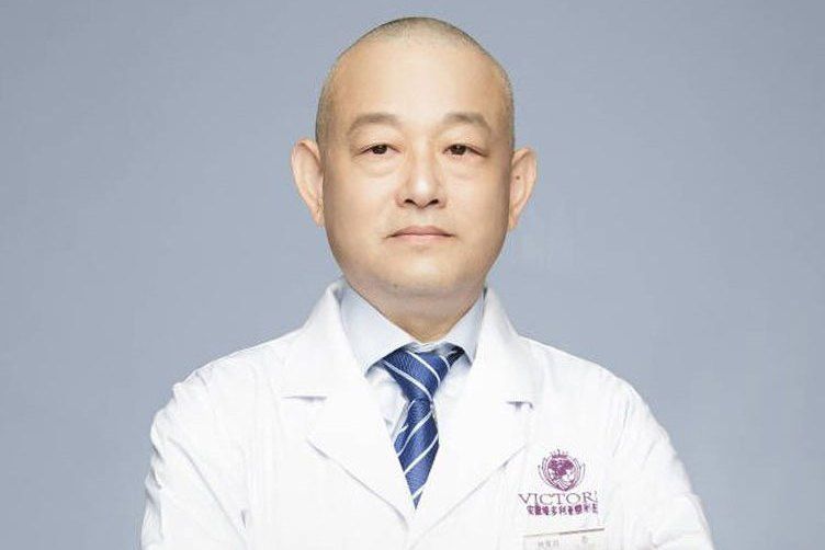 何賢清(安徽維多利亞整形外科醫院外科專業執業醫師) 何賢清(安徽維多利亞整形外科醫院外科專業執業醫師)