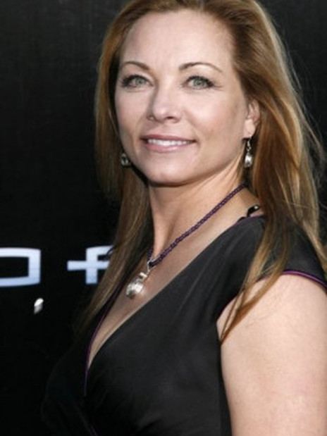 Theresa Russell
