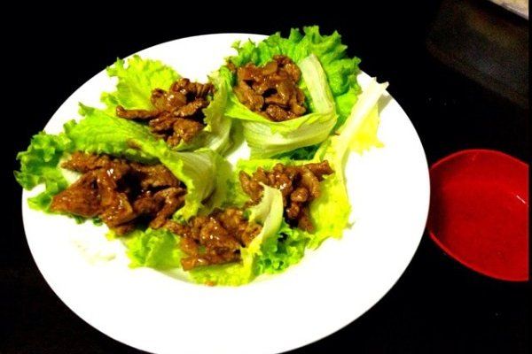 生菜牛肉卷