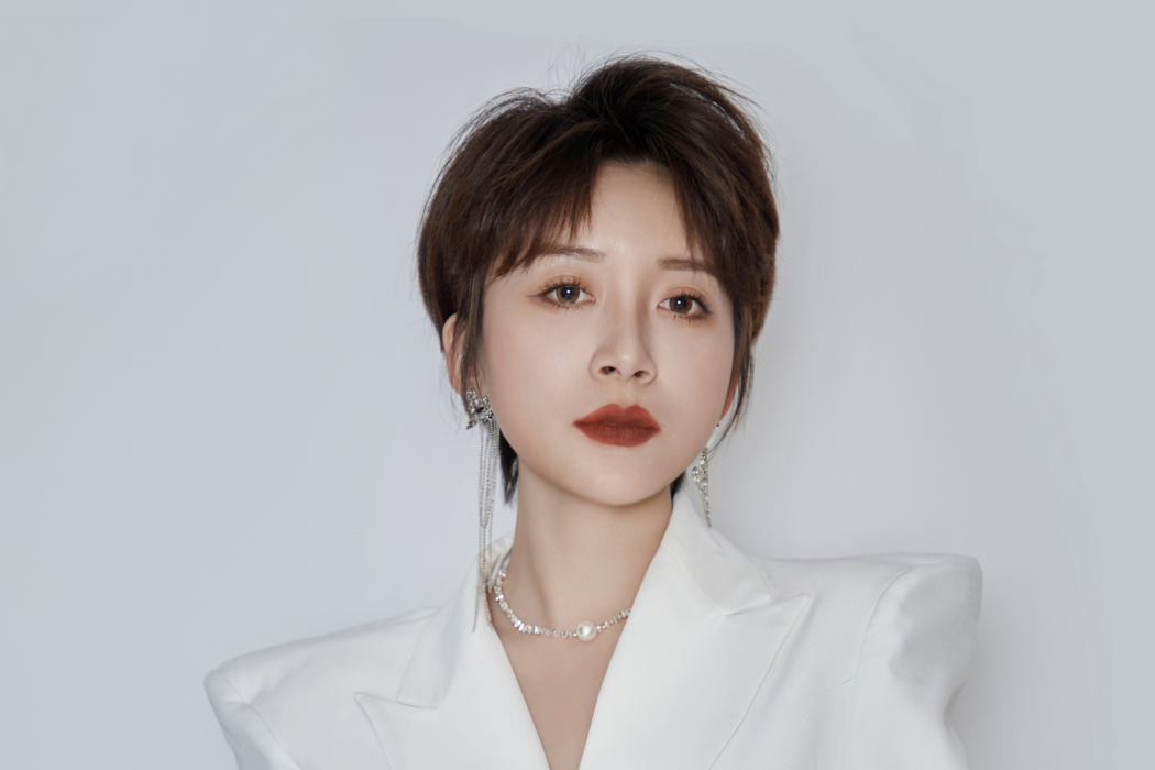 潘明珠(全國優秀美業講師) 潘明珠(全國優秀美業講師)