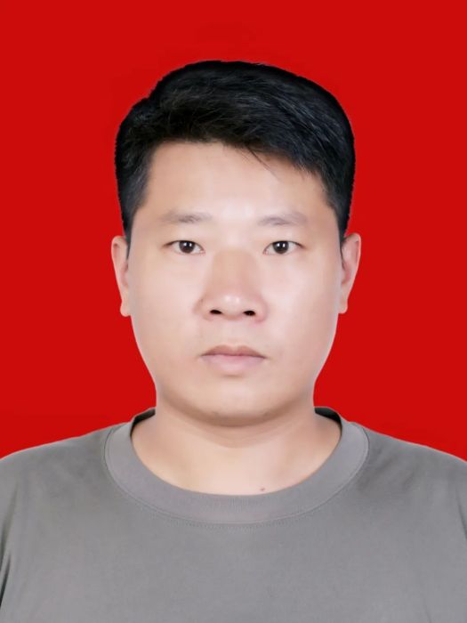 鄭小龍(江蘇省睢寧縣梁集鎮服務中心職工) 鄭小龍(江蘇省睢寧縣梁集鎮服務中心職工)