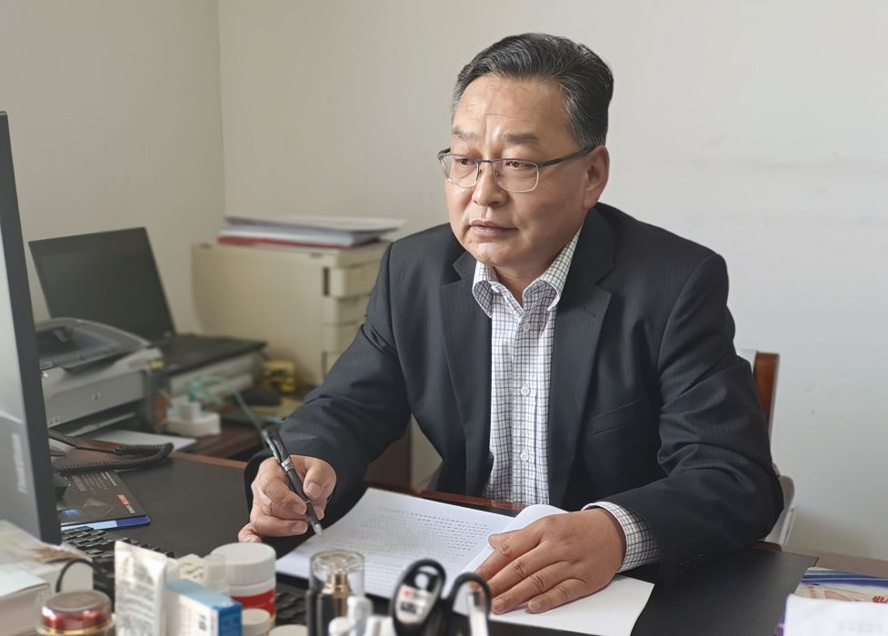 崔彥祥(自治區商務廳對外貿易處處長) 崔彥祥(自治區商務廳對外貿易處處長)