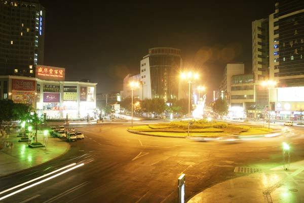 南充模範街(模範街(四川省南充市順慶區道路)) 南充模範街(模範街(四川省南充市順慶區道路))