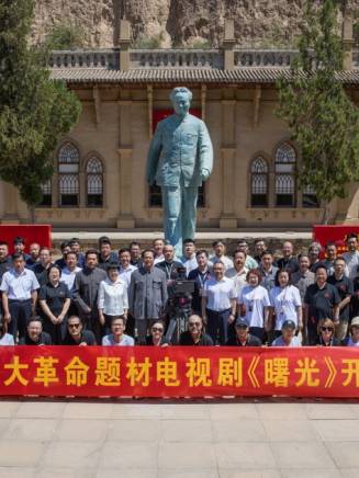 王勁松(中國內地男演員、南京市話劇團演員、一級演員) 王勁松(中國內地男演員、南京市話劇團演員、一級演員)