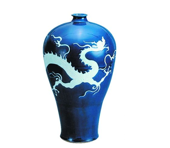 元霽藍釉白龍紋梅瓶