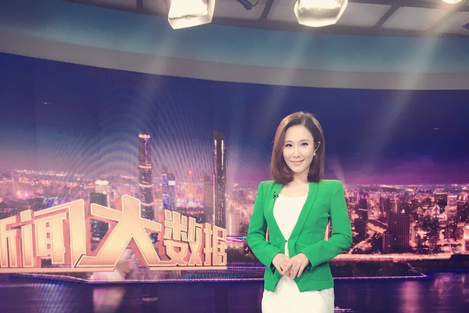 李津(廣東廣播電視台新聞頻道主持人) 李津(廣東廣播電視台新聞頻道主持人)