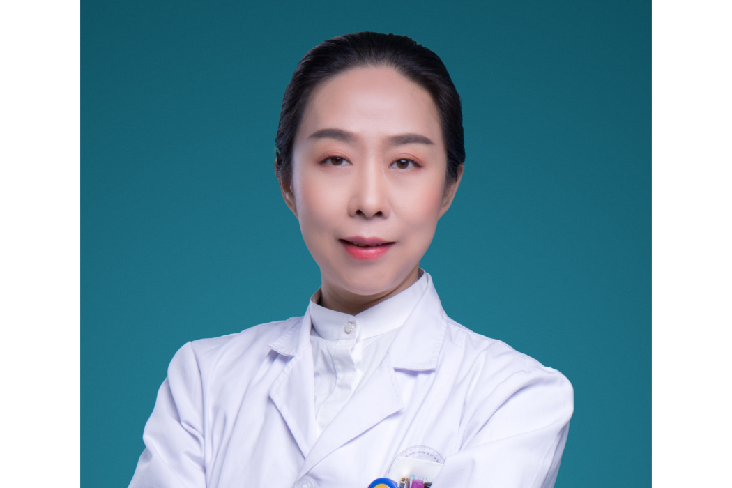 王晶(箇舊愛爾眼科醫院業務院長) 王晶(箇舊愛爾眼科醫院業務院長)