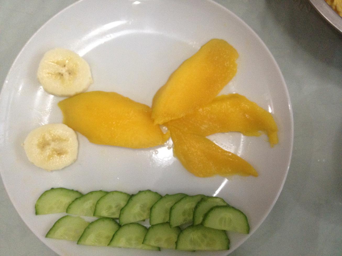 水果拼盤小金魚