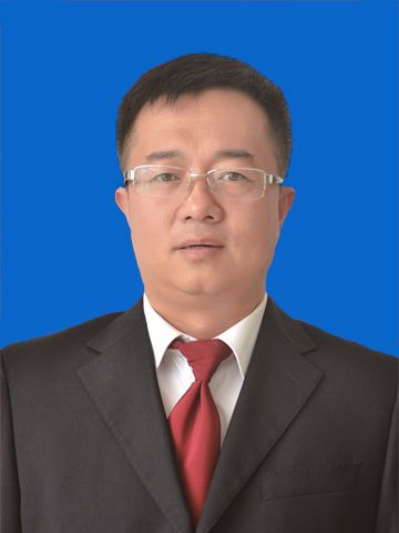 付忠(內蒙古自治區鄂爾多斯達拉特經濟開發區黨工委委員、管委會副主任)
