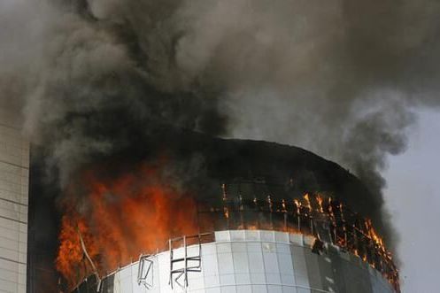 8·21孟加拉國最大商場發生火災