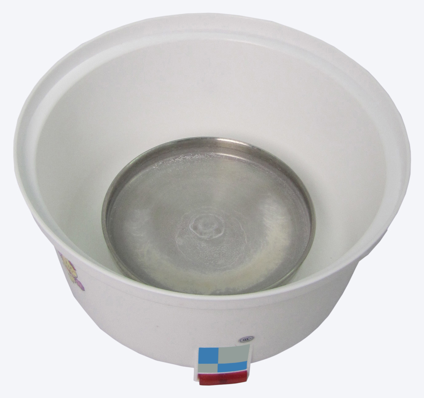 蒸汽消毒鍋水垢過厚時，需泡米醋清除。