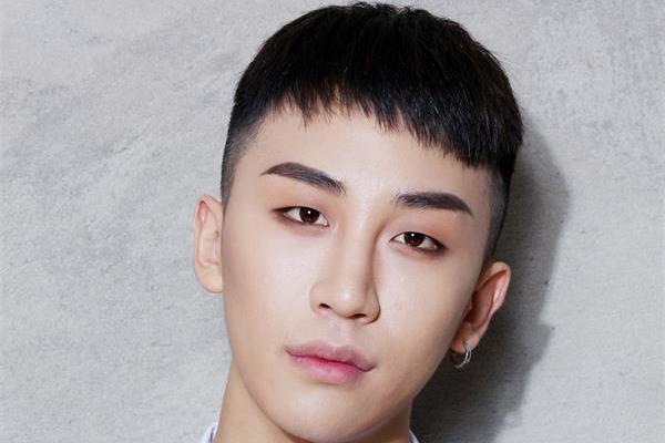 劉星冶(中國內地男歌手、演員) 劉星冶(中國內地男歌手、演員)