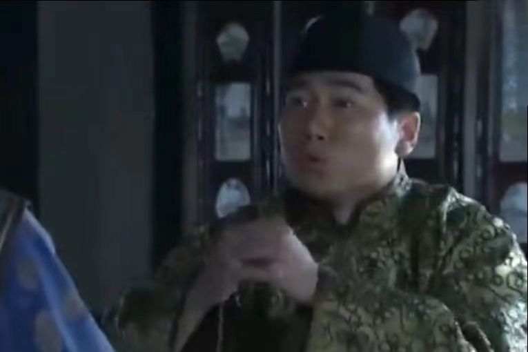 龍百亭