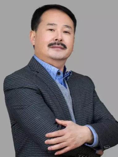 葉新忠(廣西壯象木業有限公司總經理) 葉新忠(廣西壯象木業有限公司總經理)