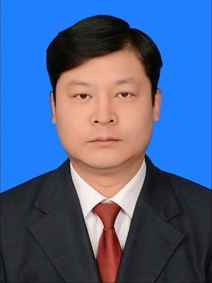 秦鵬(內蒙古自治區烏海市海南區公烏素鎮黨委副書記、政法委員) 秦鵬(內蒙古自治區烏海市海南區公烏素鎮黨委副書記、政法委員)