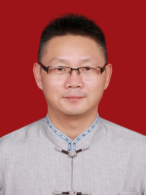 陳偉龍(麗水市景寧畲族自治縣人力社保局黨組成員、副局長) 陳偉龍(麗水市景寧畲族自治縣人力社保局黨組成員、副局長)
