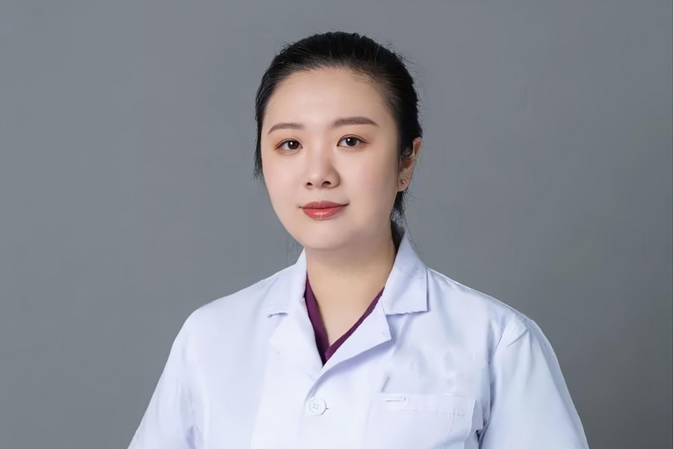 高璐(河南中醫藥大學第三附屬醫院主治醫師) 高璐(河南中醫藥大學第三附屬醫院主治醫師)