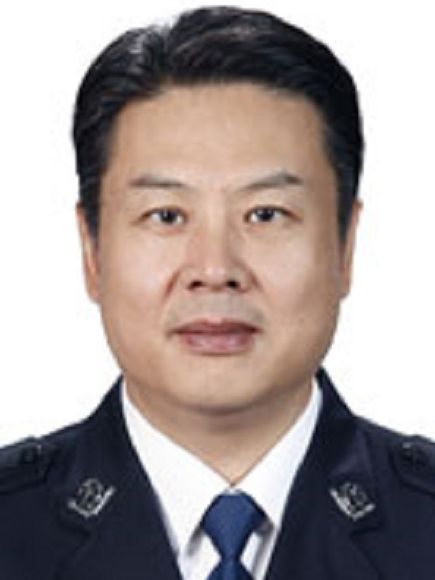紀勇(山東省公安廳黨委委員、特勤局局長) 紀勇(山東省公安廳黨委委員、特勤局局長)