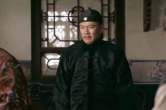 何春(年代劇《誠忠堂》中的角色) 何春(年代劇《誠忠堂》中的角色)