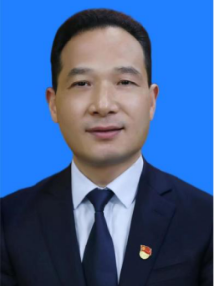秦獻鵬(湖南省岳陽市湘陰縣水利局黨組書記、局長) 秦獻鵬(湖南省岳陽市湘陰縣水利局黨組書記、局長)