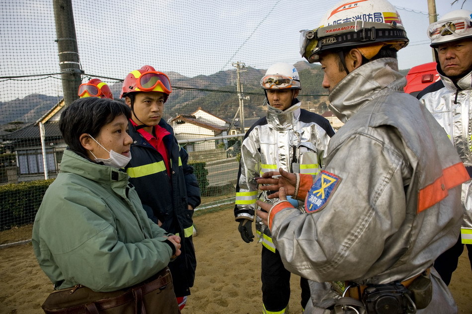 中國國際救援隊在日本災區展開救援工作