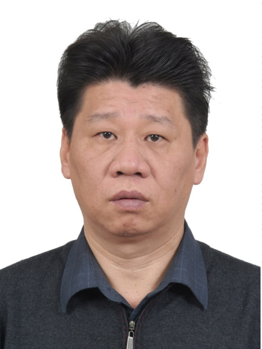 何江(廣西北北海市教育局局長) 何江(廣西北北海市教育局局長)