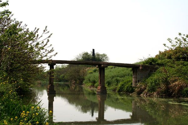 何彥橋 何彥橋