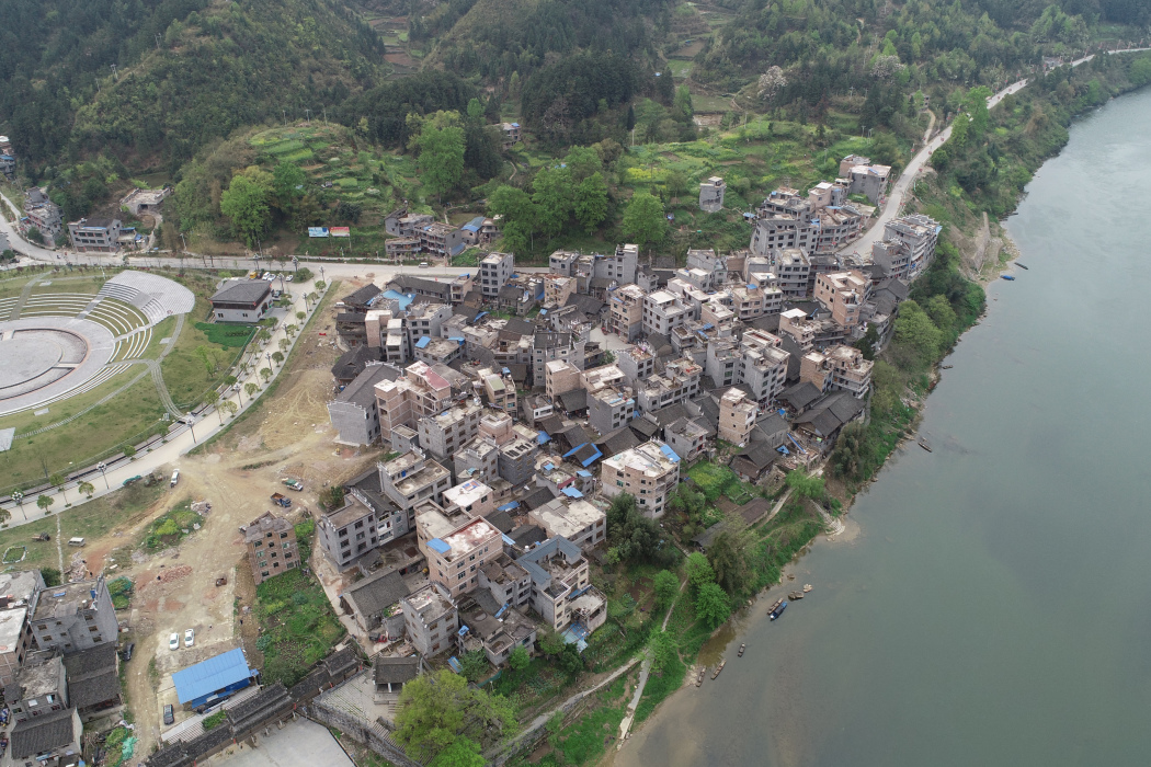 崗黨略村 崗黨略村