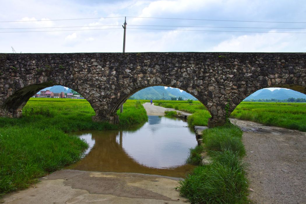 輸水橋 輸水橋