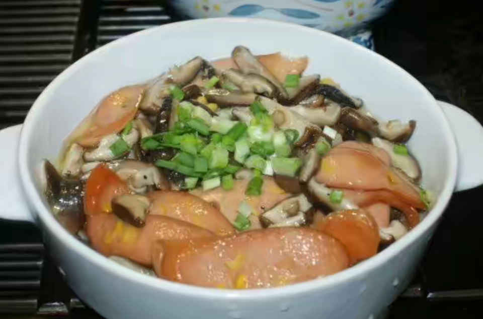 火腿腸炒香菇