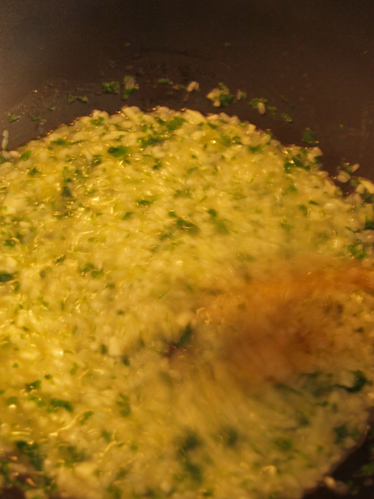 洋蔥荷蘭芹雞湯燉飯