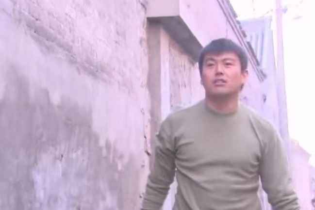 李旭東(當代情感劇《二叔》中的男配角) 李旭東(當代情感劇《二叔》中的男配角)
